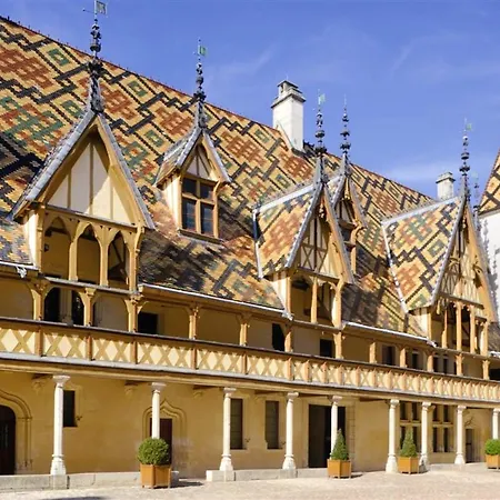 D'une A Beaune Avec Jardin Clos Et Wifi