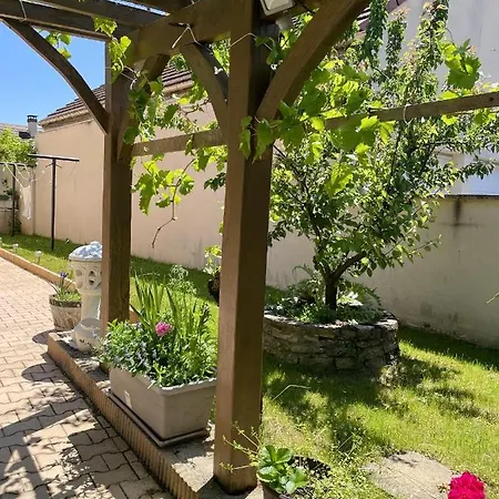 D'une A Beaune Avec Jardin Clos Et Wifi