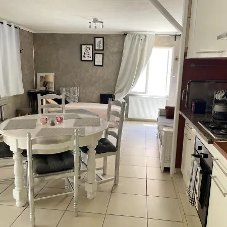 D'une A Beaune Avec Jardin Clos Et Wifi * Beaune (Cote d'Or)